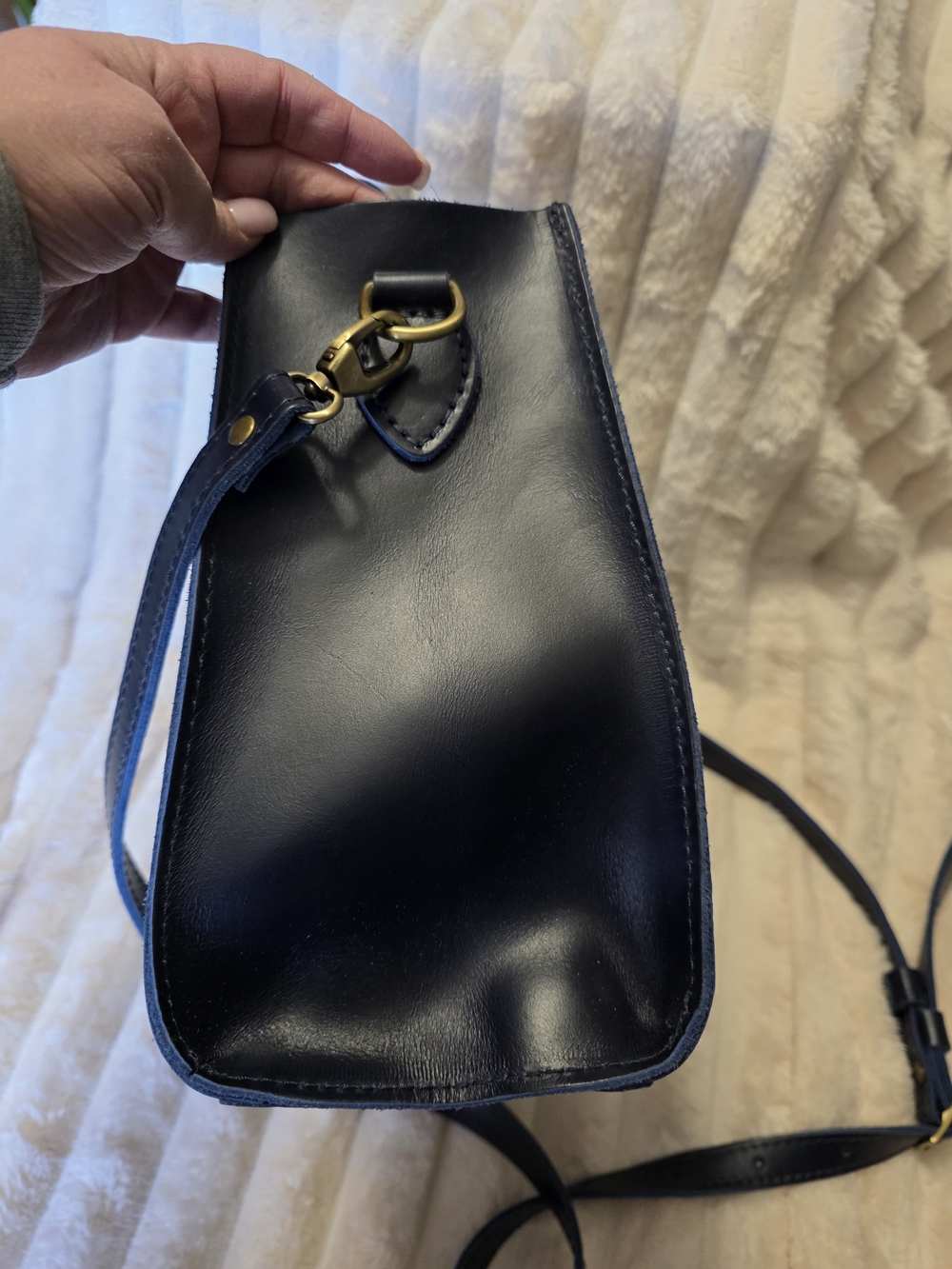 Portland Leather Classic Lola Cowboy Blue Leather Crossbody Tote - Picture 4 of 7